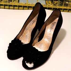 Taryn Rose peeptoe suede leather heels 38.5
